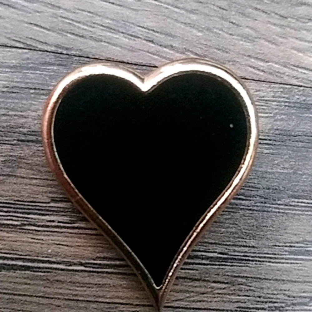 Vintage Small Sarah Coventry Black Heart Brooch